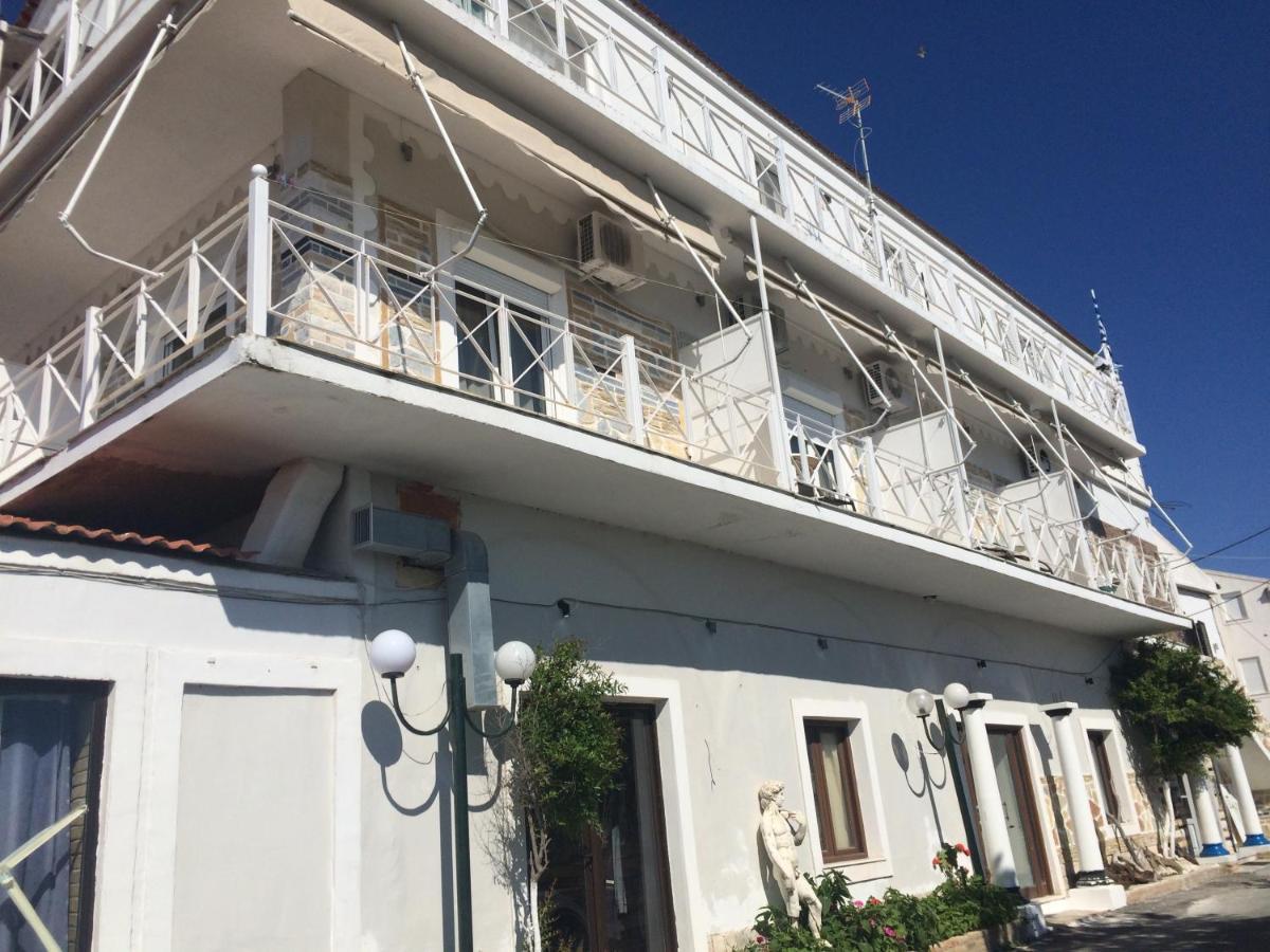 Petrakis Beach Lefkími Kültér fotó